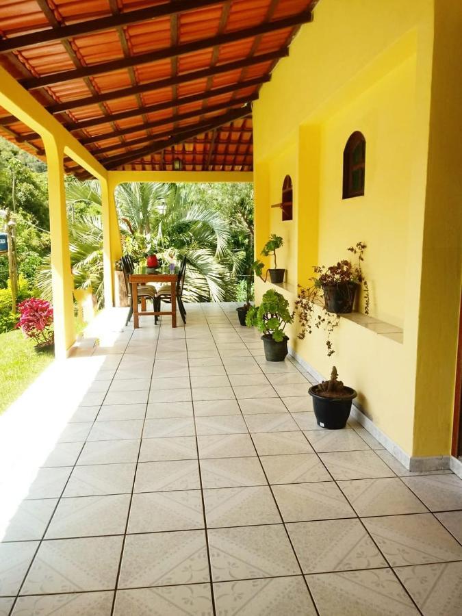 Casa Com Flores Pedra Azul  Exterior photo